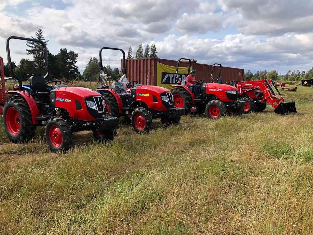 Tractor agrícola marca Branson